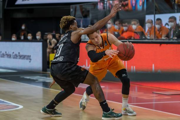 从对抗到心 从对抗到心