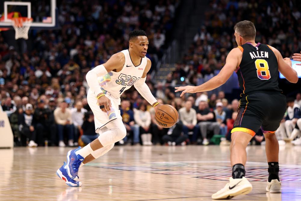 外线给到里 外线给到里